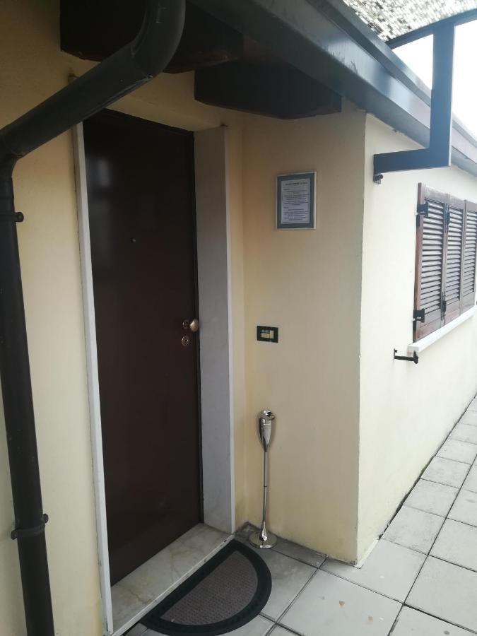 Holiday Confort La Volta Brescia Luaran gambar
